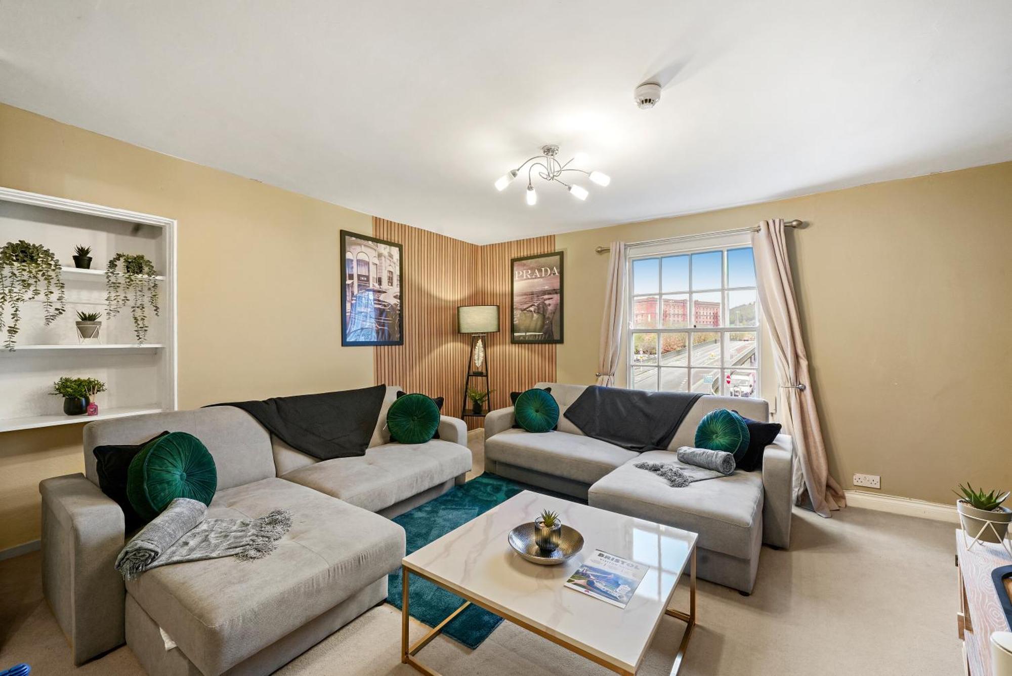 Apartment The Penthouse On Iconic Harbourside Bristol
