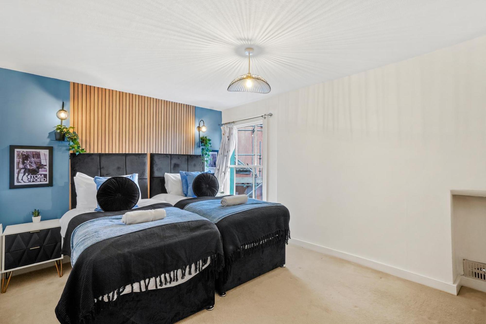The Penthouse On Iconic Harbourside Apartment